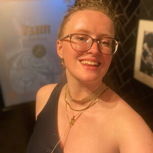 Meet your Posher, Madeleine